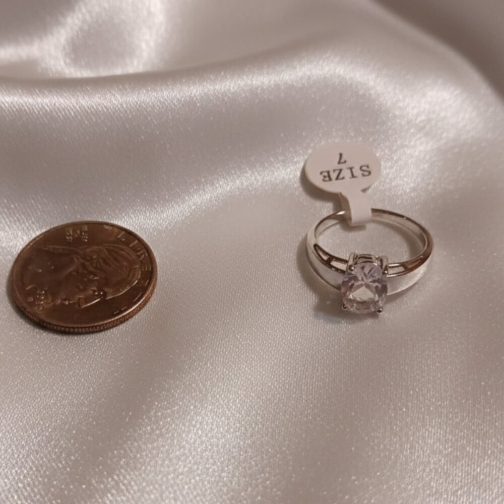 White Sapphire 2 Carat Solitaire Silver Tone Fashion Ring Size 7 NWOT - Picture 5 of 8